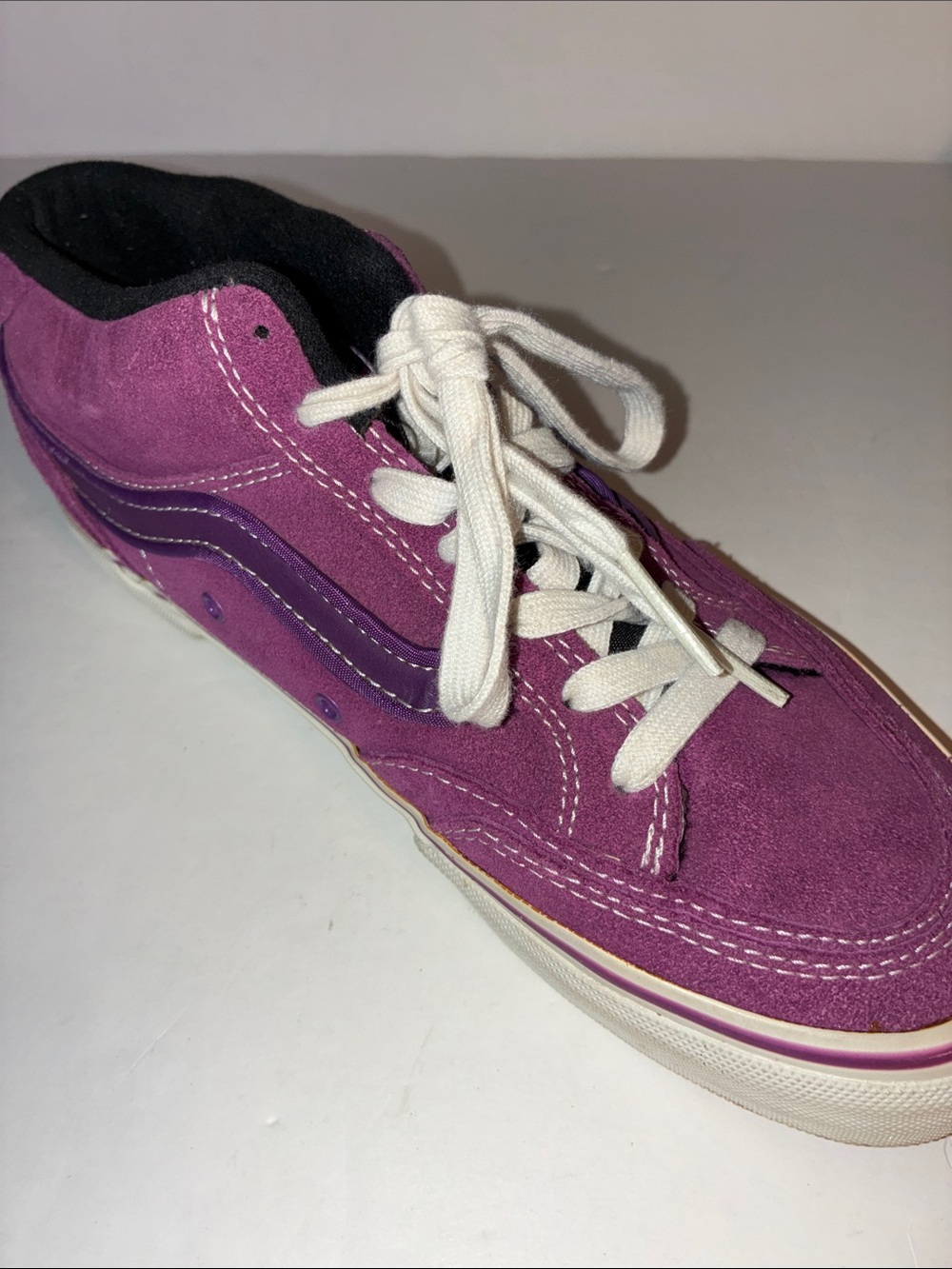 Vans, Women’s Size 8, Purple Suede Mid Top Sneakers